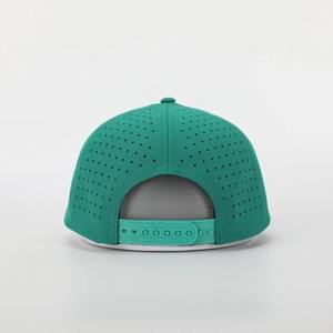 Gorra de Béisbol de 5 Paneles con Logotipo Acrílico Personalizado al por Mayor, Impermeable, Transpirable, Deportiva, con Perforaciones Cortadas a Láser, Visera Curva - Product Image 4