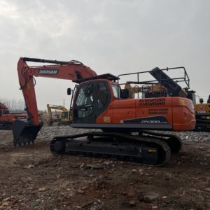 Grandes excavatrices hydrauliques sur chenilles d'occasion Doosan DX300LC-9C 30 tonnes DX300LC-9 DX300 DX300-9 – Godets de terrassement d'occasion - Product Image 2