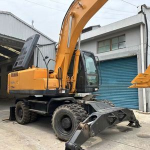 Miniexcavadora de ruedas Hyundai 210-7 usada, China, buen estado, precio bajo, características esenciales, motor de bomba de motor - Product Image 3