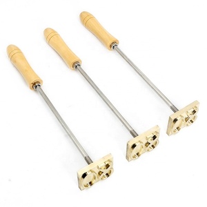 Bâtonnet de 30 cm de marque pour brûler les motifs sur gâteaux, biscuits, confiseries, avec poignée en fer et laiton pour brûler les moules - Product Image 3