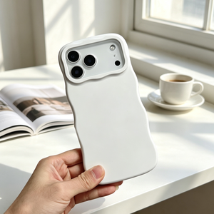Funda de Silicona V-S06 con Diseño Original y Moderno de Ondas, Funda de Silicona de Color Sólido para iPhone 16 17 Pro Max - Product Image 1