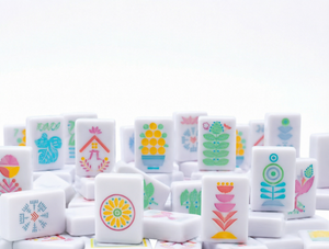 Ensemble de Mahjong Pliable de Luxe Américain, Art Populaire Scandinave, Tuiles Acryliques Colorées, Design Nordique, Divertissement - Product Image 1