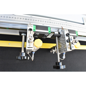 Machine de découpe de verre à commande pneumatique avec affichage numérique JUNDE pour la découpe de petits objets en verre et de meubles - Product Image 5