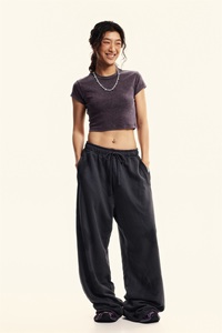 เสื้อครอปท็อปผู้หญิงสไตล์ลำลองสำหรับฤดูร้อน เซ็กซี่ แซ่บ สีพื้น ทรงเข้ารูป ดีไซน์ขาดๆ โชว์เอว - Product Image 3