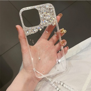 เคส iPhone 16 หรูหรา ใส ประดับเพชร เคสมือถือสำหรับ iPhone 16 15 14 13 Pro Max Plus - Product Image 3
