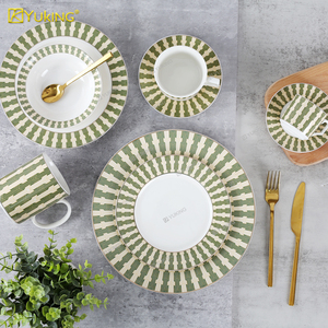 Ensemble <span class=keywords><strong>de</strong></span> vaisselle <span class=keywords><strong>en</strong></span> céramique <span class=keywords><strong>de</strong></span> haute qualité <span class=keywords><strong>en</strong></span> gros, assiettes, bols et tasses <span class=keywords><strong>en</strong></span> <span class=keywords><strong>porcelaine</strong></span> à motifs, style moderne classique pour la maison, l'hôtel et le restaurant - Product Image 4