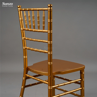Chaises Chiavari en gros, dorées, pour intérieur et extérieur, en bois, pour mariages et événements, à louer