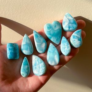 Qualité supérieure 100% pierre naturelle de cabochon de larimar de qualité supérieure pierres précieuses véritables en vrac naturelles aux prix d'usine en gros OEM de vente en vrac - Product Image 3