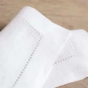 Free Sample Wholesale Cheap Full Size White 55% Linen 45% Cotton Cocktail Napkins Hemstitched Cloth Coaster For Hotel Wed