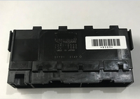 Boîte à fusibles de voiture avec relais intégré 826410C030 Code d'usine 72818509 Pièces de rechange électriques pour Toyota Pickup SUV