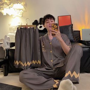 Conjunto de <span class=keywords><strong>pijamas</strong></span> de tres piezas de seda hielo y nieve de satén con solapa pequeña para hombre de verano al por mayor - Product Image 2