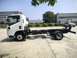 Nouveau camion léger diesel KAMA 4x2 à châssis simple, cuve de chargement, capacité de charge de 1 à 10 tonnes, norme d'émission Euro 6, boîte manuelle, caméra arrière - Product Image 2