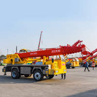 Grue sur camion de marque chinoise renommée, 12 tonnes, flèche à 8 sections, grue mobile avec moteur CAMC, hauteur de levage de 40 m, à vendre