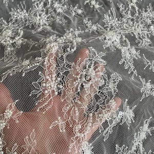 Top End Pháp Trắng Chantilly Đính Cườm Sequins Ren Hoa Thêu Cưới Bridal Ren Váy Vải - Product Image 5