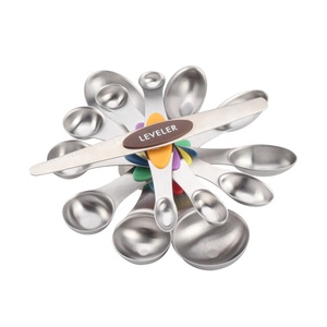 Ensemble de 8 cuillères à mesurer magnétiques multicolores à poignée, double face, empilables, ajustables (cuillères à café et cuillères à soupe) - Product Image 3