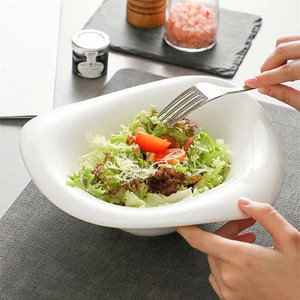 ชามสลัดพอร์ซเลนรูปทรงไม่สมมาตร ดีไซน์เป็นมิตรต่อสิ่งแวดล้อม สำหรับร้านอาหาร สีขาว ภาชนะใส่อาหารบนโต๊ะอาหาร - Product Image 1