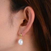 Boucles d'oreilles clous Mlluki en argent sterling 925 plaqué or 14 carats avec perles géométriques en forme de fraise pour femmes