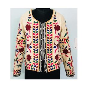 Veste en jean de Banjara faite à la main pour femme, broderie de fête indienne, vente en gros - Product Image 4