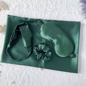 Ensemble de 4 pièces : Masque de sommeil en satin de soie doux, bandeau et chouchous, et taie d'oreiller, pour mariage et fête d'anniversaire - Product Image 4
