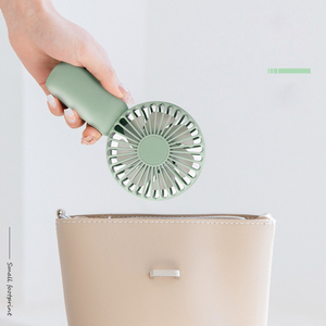 Mini ventilateur portatif rechargeable par USB portable <span class=keywords><strong>2</strong></span> vitesses refroidissement par vent fort refroidissement par air pliable pour les voyages en plein air personnalisable - Product Image 4