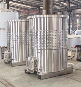 Cuve de fermentation de <span class=keywords><strong>vin</strong></span> rouge en acier inoxydable SUS304 de 2500L avec enveloppe à fossettes et fentes pour chariot élévateur, ouverture supérieure, vente directe usine - Product Image 6