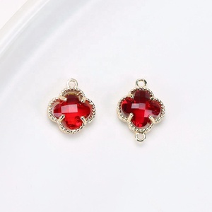 จี้คริสตัลรูปใบโคลเวอร์สี่ใบหลาก<span class=keywords><strong>สี</strong></span>ลูกปัดแก้วแบบทำมือสำหรับทำสร้อยข้อมือและสร้อยคอ - Product Image 6