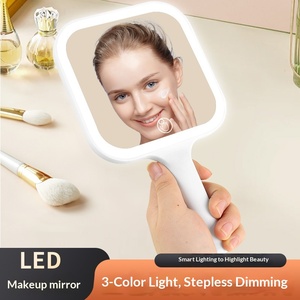 <span class=keywords><strong>Specchio</strong></span> <span class=keywords><strong>per</strong></span> <span class=keywords><strong>Trucco</strong></span> <span class=keywords><strong>LED</strong></span> Portatile Pieghevole con Cornice in Plastica Illuminata, <span class=keywords><strong>Specchio</strong></span> da Tavolo <span class=keywords><strong>per</strong></span> Donne, Lampada da Scrivania <span class=keywords><strong>per</strong></span> Bellezza - Product Image 4