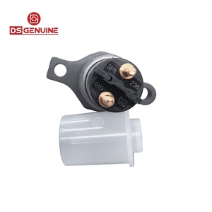 ISC Đầu Phun Nhiên Liệu Động Cơ Diesel QSC8.3 6D114 PC300 0445120238 0445120236 5263308 5263310 - Product Image 3