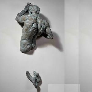 Tendente moderno 3D uomo bronzo e <span class=keywords><strong>ottone</strong></span> scultura statua personalizzata attraverso-parete Design con tecnica di fusione in metallo - Product Image 4