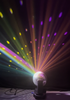 Projecteur LED rotatif à effet de faisceau lumineux pour scène, éclairage de scène pour DJ, club, bar, soirée, événement, boule disco 360° °   Réflexion