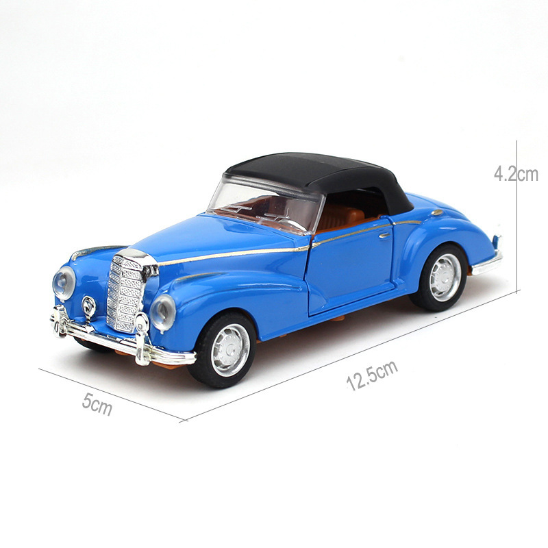 Coche clásico Tiger Ben con techo azul.