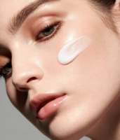 Crème Visage 3% Niacinamide : Estompe les Taches Brunes, l'Hyperpigmentation, Éclaircissante, Hydratante et Unifiante