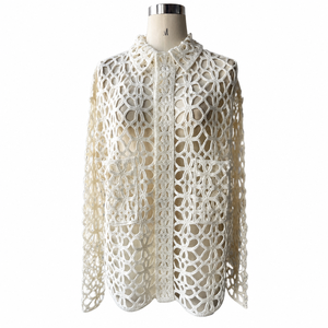 Cardigan da <span class=keywords><strong>Donna</strong></span> Personalizzato OEM/ODM, Lavorato <span class=keywords><strong>a</strong></span> <span class=keywords><strong>Mano</strong></span> all'Uncinetto, Design Floreale Traforato, Manica Lunga, Maglione Lavorato <span class=keywords><strong>a</strong></span> Maglia con Tasche - Product Image 4