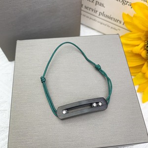 สร้อยข้อมือลูกปัดนำโชคสีดำเมสซิการ์ด ทำจากโลหะผสมทองแดงทอมือสำหรับผู้หญิง ดีไซน์ใหม่ เรียบง่าย คลาสสิก แฟชั่นทันสมัย - Product Image 3