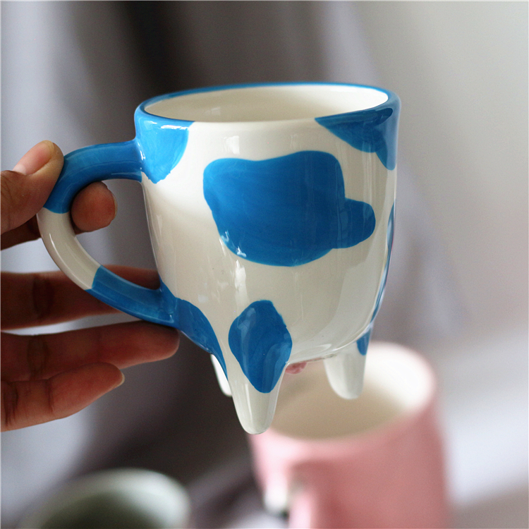 Blue cow 8.7*11cm