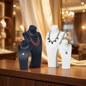 Expositor de Collares de Lujo de Cuero PU al por Mayor para Tiendas de Joyería y Escaparates - Soporte Delicado para Exhibición de Collares - Product Image 1