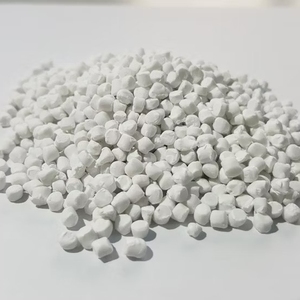 Masterbatch PE/HDPE durable pour l'extrusion, le soufflage et l'injection de plastiques, avec une excellente stabilité thermique et une forte résistance des couleurs - Product Image 1