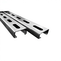 Supports de montage photovoltaïque en acier en forme de C, poutres en U résistantes aux tremblements de terre, supports de tuyaux perforés galvanisés à chaud