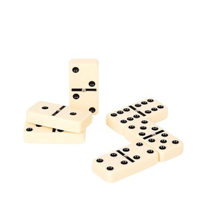 Dominos personnalisé dans un étui en similicuir, boîte ouverte classique double six dominos traditionnels - Product Image 3