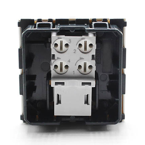 78731 Ổ Cắm Điện Thoại Khảm <span class=keywords><strong>RJ11</strong></span> CAT3 4 Địa Chỉ Liên Lạc 2Module 45*45Mm Trắng Pháp Loại <span class=keywords><strong>Toolless</strong></span> Tấm Mặt Ổ Cắm <span class=keywords><strong>keystone</strong></span> <span class=keywords><strong>Jack</strong></span> - Product Image 5