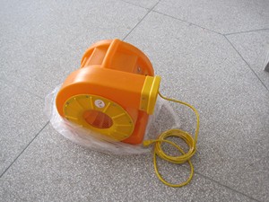 ลูกโป่งสีแดงขนาด 18 นิ้ว สำหรับงานโฆษณา พร้อมปั๊มลมไฟฟ้า - Product Image 6