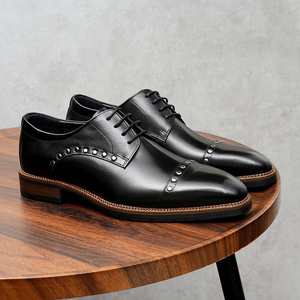 Chaussures Derby anglaises rehaussantes en cuir véritable verni brillant, motif gravé, robustes, légères, imperméables pour l'automne - Product Image 6