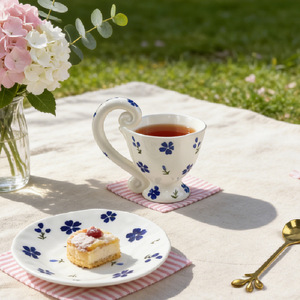 ชุดถ้วยและจานรองเซรามิกทำมือสไตล์ญี่ปุ่น ลายเมฆและพระจันทร์วาดด้วยมือ สำหรับชุดน้ำชายามบ่ายสุดหรู - Product Image 3