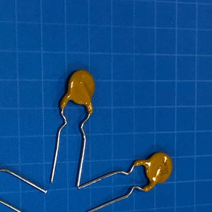 Fusible PTC Redondo Tubular de 30V 0.75A con Reinicio Automático, Componente de Fusible de Orificio Pasante - Product Image 3