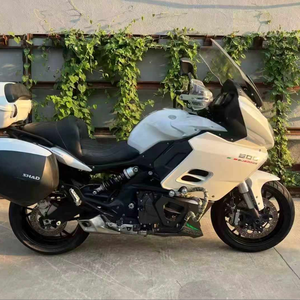 Motocyclette de tourisme Benelli Huangxun <span class=keywords><strong>600</strong></span> d'occasion, excellent état, moteur quatre cylindres en ligne de <span class=keywords><strong>600</strong></span> cm³, ABS et coffres à bagages, entièrement fonctionnelle - Product Image 4