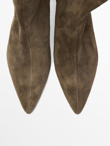 Scarpe da <span class=keywords><strong>donna</strong></span> 2024 autunno e inverno nuovi <span class=keywords><strong>stivali</strong></span> con <span class=keywords><strong>tacco</strong></span> <span class=keywords><strong>basso</strong></span> personalizzati firmati in pelle marrone - Product Image 3