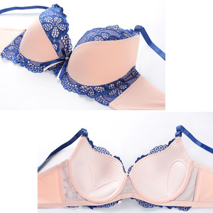 FF3297 Set di 2 Pezzi Reggiseno <span class=keywords><strong>Minimizer</strong></span> e Perizoma per Donne e Ragazze, Lingerie Femminile in Pizzo, Reggiseno <span class=keywords><strong>con</strong></span> <span class=keywords><strong>Ferretto</strong></span> Push-up e Set di Mutandine - Product Image 3