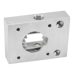 บล็อกยึดอะลูมิเนียมทรงสี่เหลี่ยมผลิตด้วยเครื่อง CNC, ชิ้นส่วนแผ่นยึดแบบเจาะรูหลายรูตามสั่ง - Product Image 1