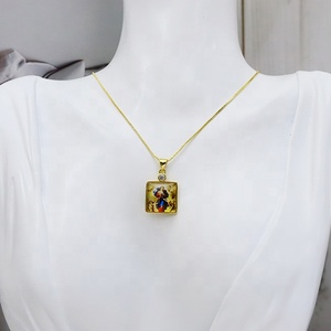 Regalos de Joyería para Mujer, Collar con Colgante Chapado en Oro de 18 Quilates - Product Image 4