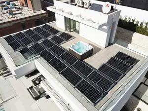 نظام طاقة شمسية هجين على الشبكة growatt للاستعمال المنزلي والتجاري بقدرة 30 كيلو وات 50 كيلو وات 100 كيلو وات للتركيبات الأرضية والأسقف